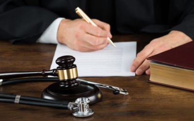 How Can Medical Records Summary Help Malpractice Attorneys?